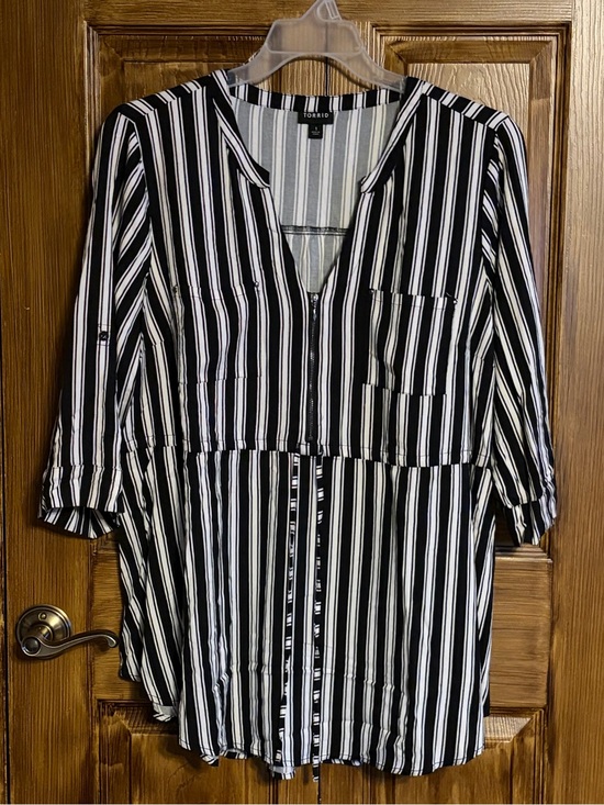 torrid Tops - TORRID Women’s Black & White Bold Striped Blouse Top with a Drawstring Waist  1X